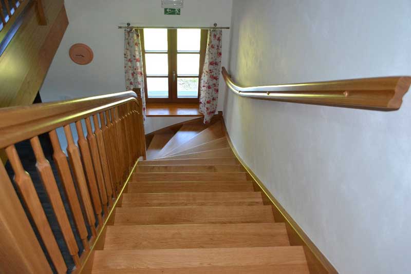 Gallery 9